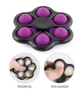 Fidget spinner a forma di fiore con bolle in silicone viola e funzione rotante