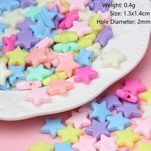 Detail of 1.3x1.4cm star-shaped acrylic beads with 2mm hole for DIY jewelry making
