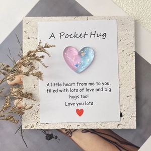 Gradient resin heart pocket hug card with glitter finish for romantic gift