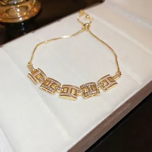 Bracelet En Cuivre Plaqué Or Avec Maillons En H En Zircone Et Émail Blanc Fermoir Coulissant Réglable Bijoux Pour Femmes