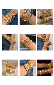 Collage de bracelets et joncs dorés en acier inoxydable avec zircons et textures variés