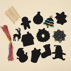 Kit d'art à gratter de Noël DIY avec 12 formes, stylet en bois et rubans colorés