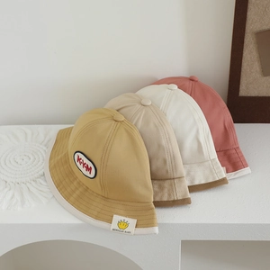 Minimalistische Baby Fischerhüte aus Baumwolle mit Stickerei in Senf, Khaki und Creme