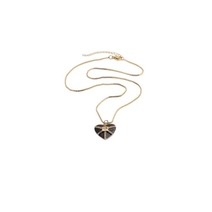 Collier cœur plaqué or avec incrustation noire et détails de croix en pierres colorées