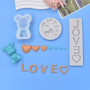 Moules En Silicone Pour Décoration De Gâteaux DIY Formes Coeur Ours Lettres LOVE Pour Chocolat Fondant Savon Résine