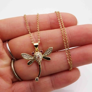14k gold plated dragonfly pendant necklace with micro-p鑲ed zircons on a delicate chain