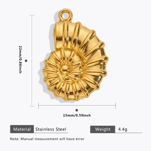 Gedetailleerde maatspecificaties van de gouden nautilus hanger van roestvrij staal