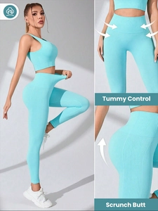 Vue détaillée du legging de yoga sans couture bleu avec contrôle du ventre et effet push-up