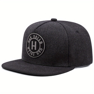 Casquette snapback noire classique avec écusson logo H brodé de style streetwear