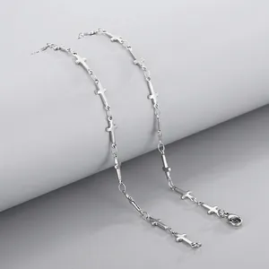 Collier Chaîne Croix En Acier Inoxydable Minimaliste Style Ins Femmes Couleur Argent Bijoux Accessoire