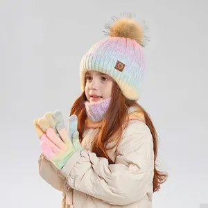 Kinder Winterstrickset mit Beanie, Schal und Handschuhen in buntem Farbverlauf