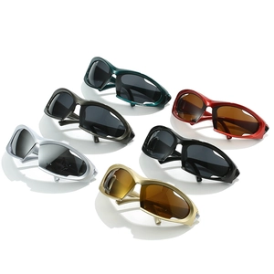 Y2K sporty sunglasses collection in multiple colors for cycling and street fashion