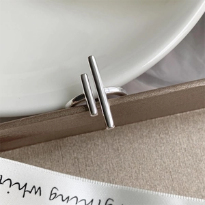 Minimalist S925 sterling silver geometric open ring with parallel metal bar design