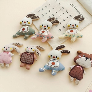 Handmade fabric cartoon bear and rabbit brooches for DIY apparel and sewing accessories