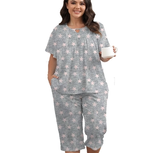 Women's plus size grey and pink star print short sleeve pajama set for home comfort