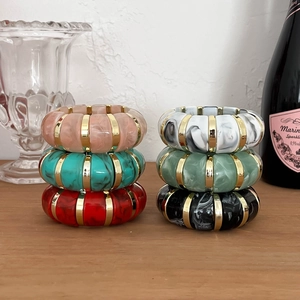 Bracelets rétro en résine et métal doré, joncs géométriques épais en six couleurs