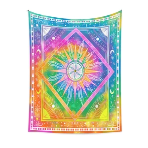 Boho-Wandteppich mit buntem Sonnen-, Mond- und Sternbild-Motiv auf Sternenhimmel-Design