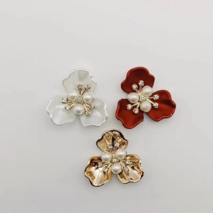 Flower Shape DIY Jewelry Accessories Alloy Resin Petal Components With Faux Artificial Pearls And Rhinestones For Wedding Bouquet
