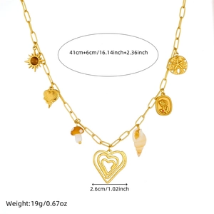 Collier multicouche en acier doré avec pendentifs soleil coeur champignon et rose