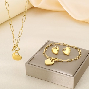 18K gold plated stainless steel jewelry set with heart pendants and paperclip chains