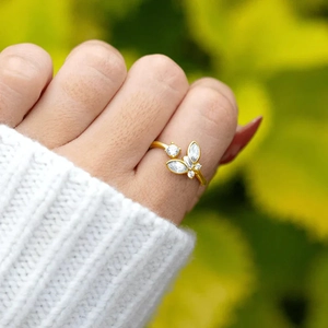 Elegant gold butterfly open ring in S925 sterling silver with sparkling crystal stones