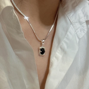 Minimalist S925 silver square black onyx pendant necklace with flat snake chain for women