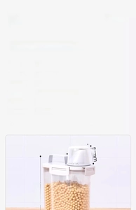 Detailed size specifications and 2.5L capacity of the PP grain storage container
