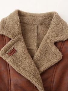 Veste vintage marron en similicuir pour femme avec col en peau de mouton et boucle décorative
