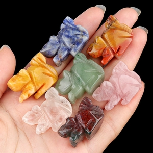 Mini Animal Figurine Hand Carved Natural Crystal Agate Gemstone Quartz Squirrel Frog Statue Desktop Decor Pocket Stone