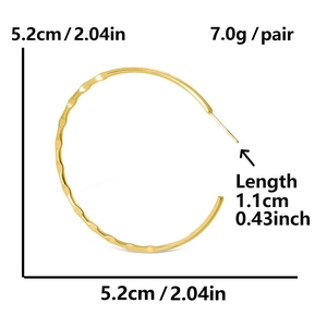 Detailed view of 5.2cm hammered gold hoop earrings with specific size and weight metrics