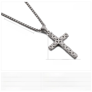 Détails du collier croix en acier inoxydable avec chaîne de 660mm et poids de 13g pour hommes