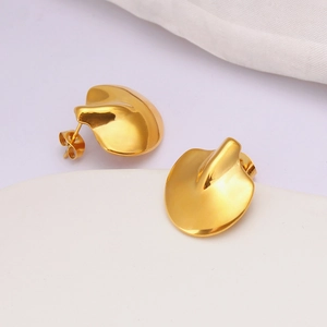 Minimalist gold irregular petal stud earrings with organic flowing lines for women