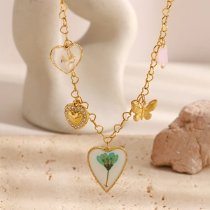 Stainless Steel Necklace 18K Gold Plated Heart Pendant With Dried Flowers Butterfly Zircon Elegant Romantic Jewelry Women