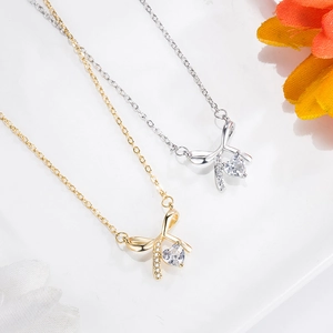 Elegant Copper Bowknot Heart Rhinestone Pendant Necklace For Women Light Luxury Niche Design Clavicle Chain Jewelry Gift