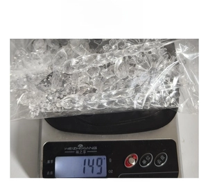 Detailed weight measurement of transparent acrylic snowflake and icicle ornament set 149g