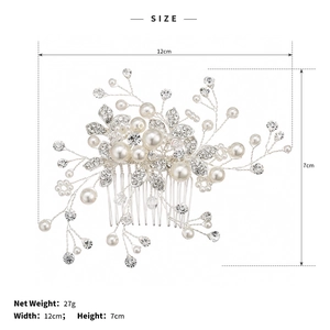 Dimensioni dettagliate del pettine da sposa con perle: 12 cm di larghezza e 7 cm di altezza