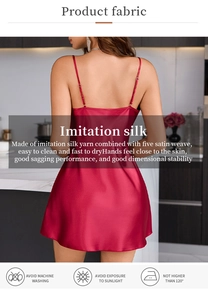 Détail de chemise de nuit en satin rouge avec tissage satiné pour un toucher soyeux