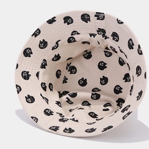 Bob réversible en toile de coton blanc cassé avec imprimés de chats noirs de style dessin