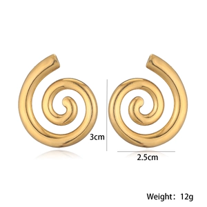 Dettaglio orecchini geometrici placcati oro con specifiche di dimensioni e peso