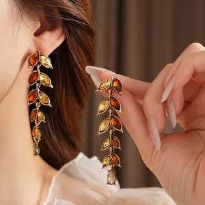 Boucles d'oreilles vintage avec pampilles d'épis de blé et cristaux ambrés dorés