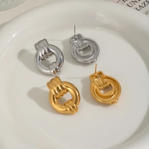 Elegant twisted knot stud earrings in gold and silver finish, high-quality stainless steel