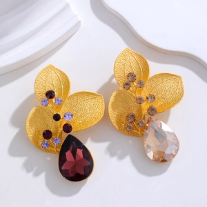 Exaggerated gold leaf brooches with crystal rhinestones for elegant suit jackets