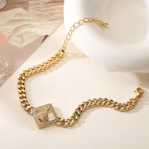 Gold-plated Cuban chain bracelet with a cubic zirconia inlaid square religious pendant