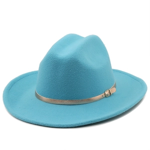 Chapeau de cowboy turquoise en feutre de laine avec boucle en métal doré et bord large