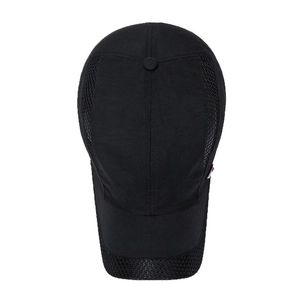Breathable mesh outdoor sports sun hat in black with red side label and quick-dry fabric