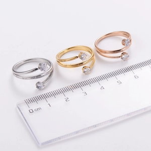 Minimalist triple-line spiral ring set with zircon in silver gold and rose gold finishes