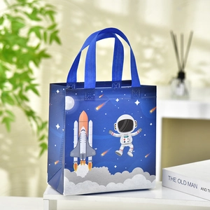 Blaue Weltraum-Geschenktasche aus Vliesstoff mit Astronauten- und Raketenmotiven