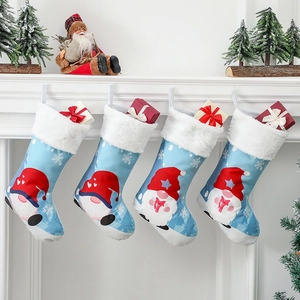 Chaussette De Noël Sac Cadeau Gnome Impression Vieil Homme Sans Visage Tissu Non Tissé Super Doux Décoration Cheminée