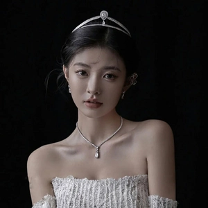 Elegant bridal jewelry set with sparkling crystal crown necklace and earrings for wedding