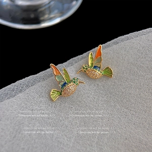 Stereoscopic hummingbird stud earrings with colorful enamel and sparkling zircon stones